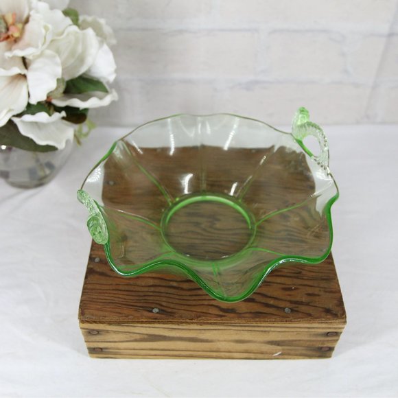URANIUM GLASS BOWL circa 1920 by Fenton koi fish handles glow glass candy dish - Picture 4 of 9